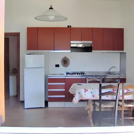 Charming House In + Garden Casa vacanze Lacona